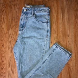 Size 26 Pacsun High Waisted Mom Jean Light Wash